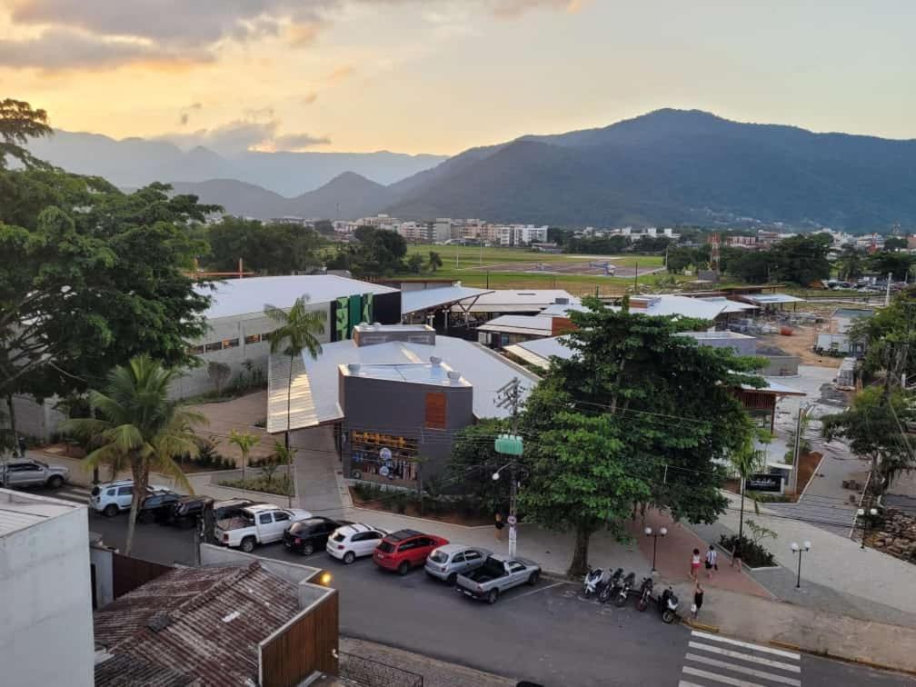 Agito E Sossego Na Rua Mais Charmosa De Ubatuba Pelo Google Eksteriør billede